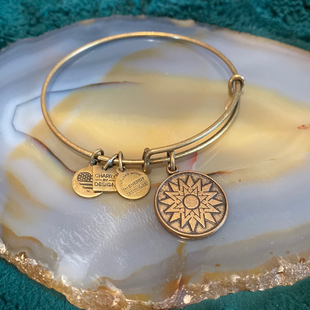Alex and Ani sun bracelet from 2015